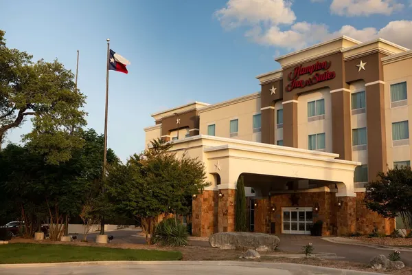 Photo 1 - Hampton Inn & Suites Boerne