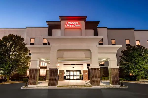 Photo 1 - Hampton Inn & Suites Muncie