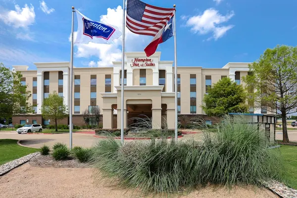 Photo 1 - Hampton Inn & Suites Dallas-DeSoto