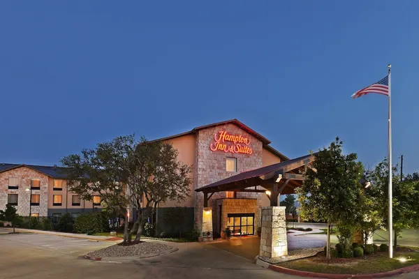 Photo 1 - Hampton Inn & Suites Austin - Lakeway