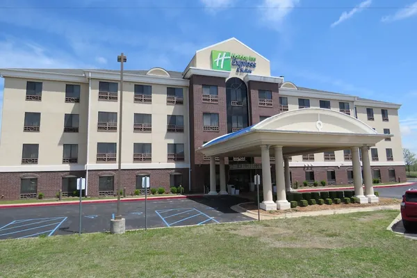 Photo 1 - Holiday Inn Express Hotel & Suites Bartlesville, an IHG Hotel