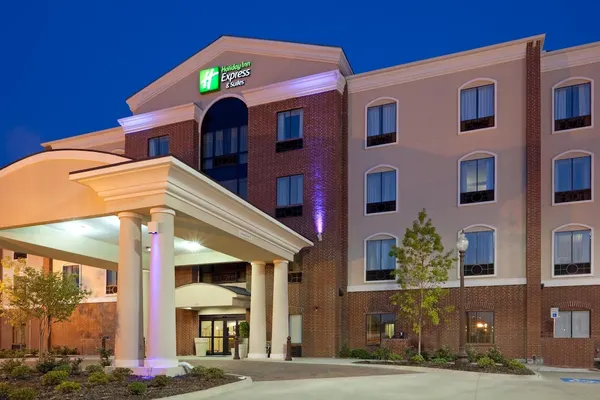 Photo 1 - Holiday Inn Express Hotel & Suites Ennis, an IHG Hotel