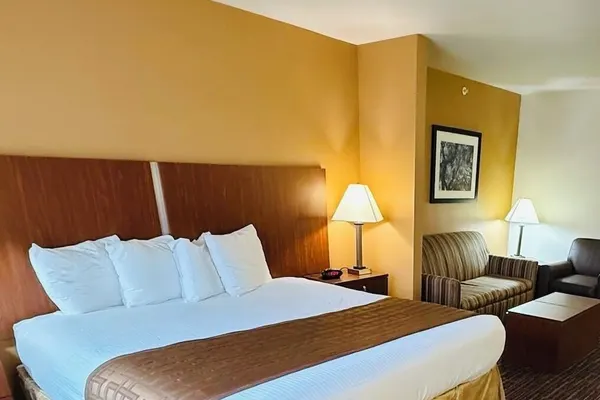 Photo 1 - Richland Inn & Suites