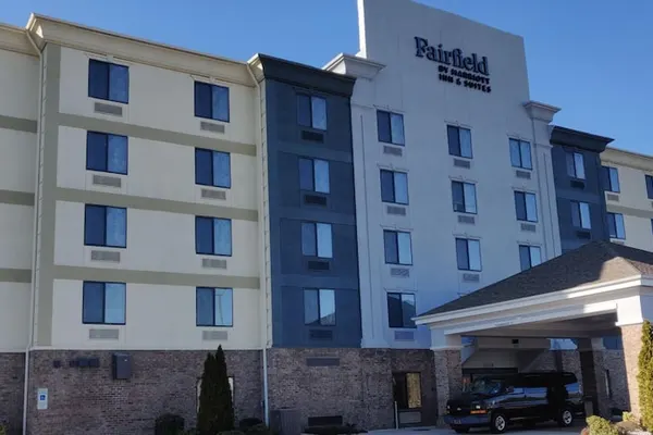 Photo 1 - Fairfield Inn & Suites by Marriott Greensboro Coliseum Area