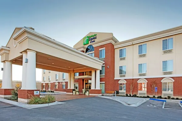 Photo 1 - Holiday Inn Express Hotel & Suites Ozona, an IHG Hotel