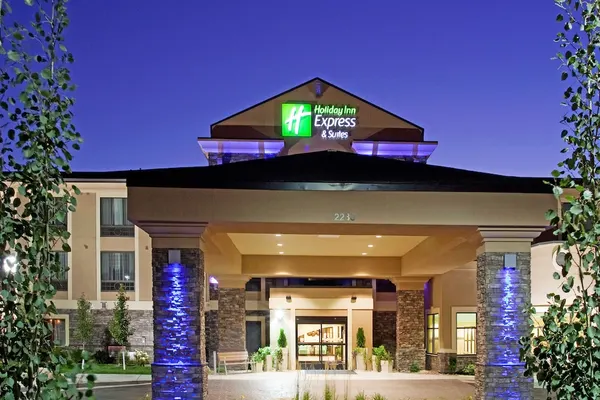 Photo 1 - Holiday Inn Express & Suites Logan