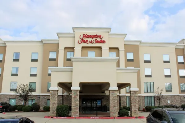 Photo 1 - Hampton Inn & Suites Mount Pleasant