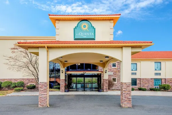 Photo 1 - La Quinta Inn by Wyndham West Long Branch/NJ Shore Area