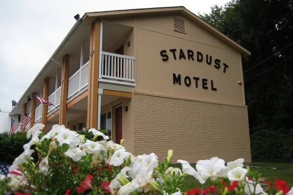 Photo 1 - Stardust Motel