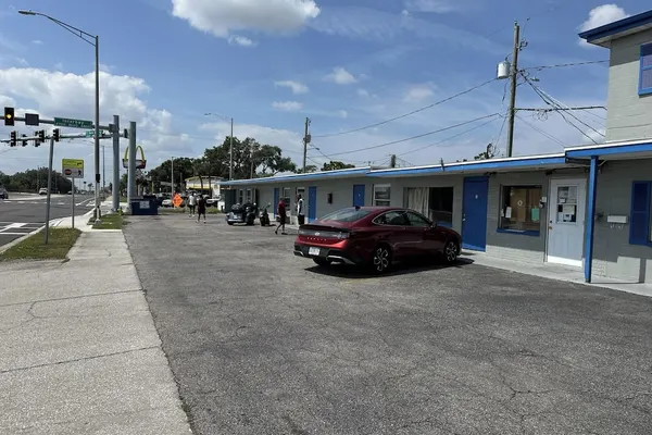 Photo 1 - Base Motel By OYO South Tampa