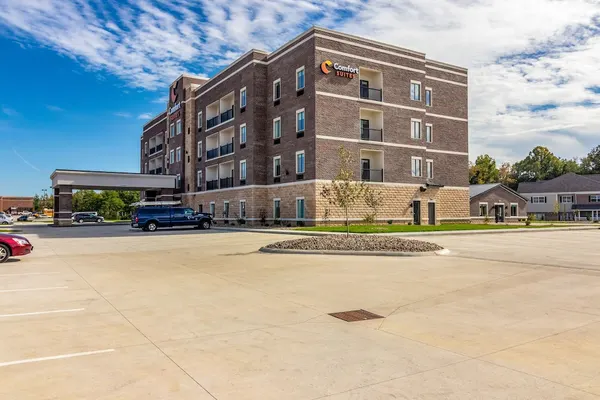 Photo 1 - Comfort Suites Brunswick Town Center