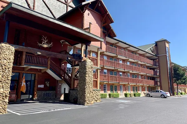 Photo 1 - Riverchase Lodge