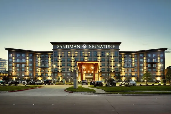 Photo 1 - Sandman Signature Plano - Frisco Hotel