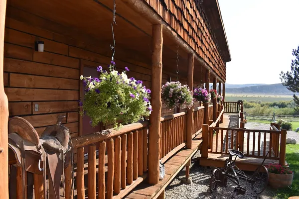 Photo 1 - Beartooth Basin Bunkhouse