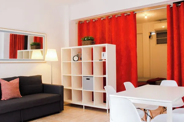 Photo 1 - Boulevard 104