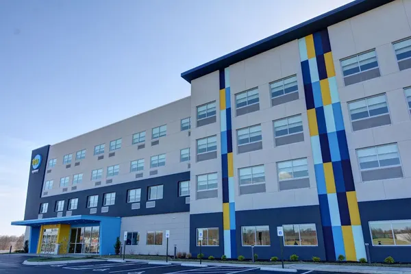 Photo 1 - Tru by Hilton Shepherdsville Louisville South