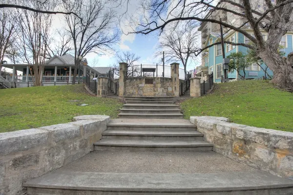 Photo 1 - Inn on the Riverwalk