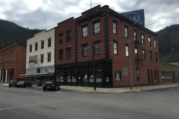 Photo 1 - Historic Jameson