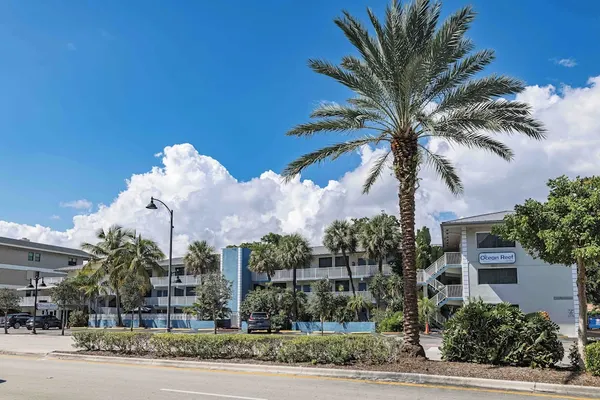 Photo 1 - Ocean Reef Hotel