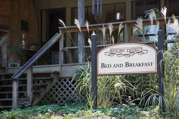 Photo 1 - French Camp Bed and Breakfast
