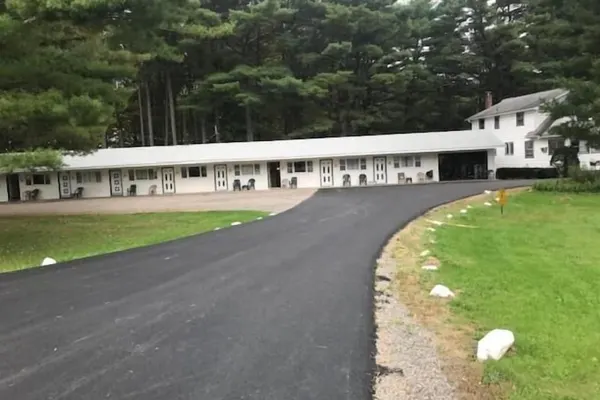 Photo 1 - Catskill Motor Court Motel