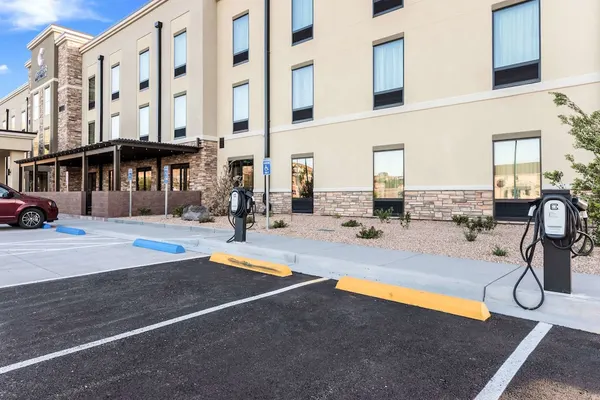 Photo 1 - Comfort Inn & Suites Zion Park Area