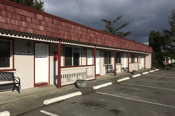 Photo 1 - Tyee Restaurant and Hotel