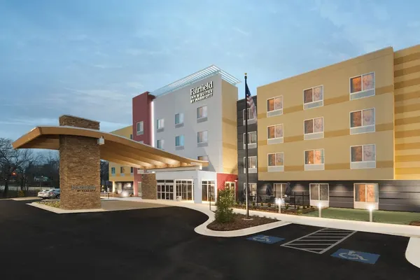 Photo 1 - Fairfield Inn & Suites by Marriott El Dorado