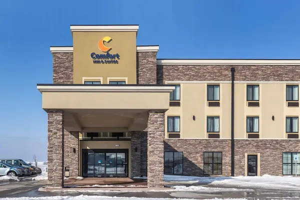 Photo 1 - Comfort Inn & Suites Cedar Rapids CID Eastern Iowa Airport