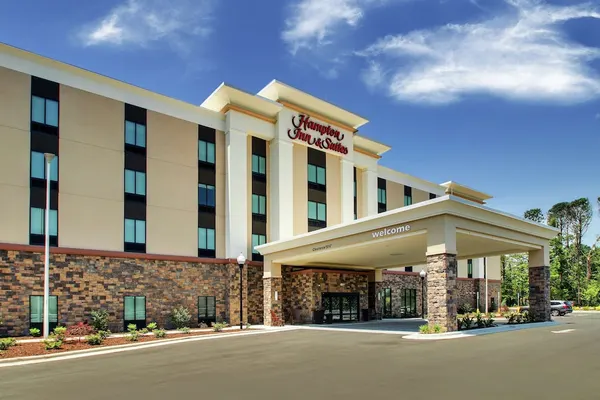 Photo 1 - Hampton Inn & Suites Southport