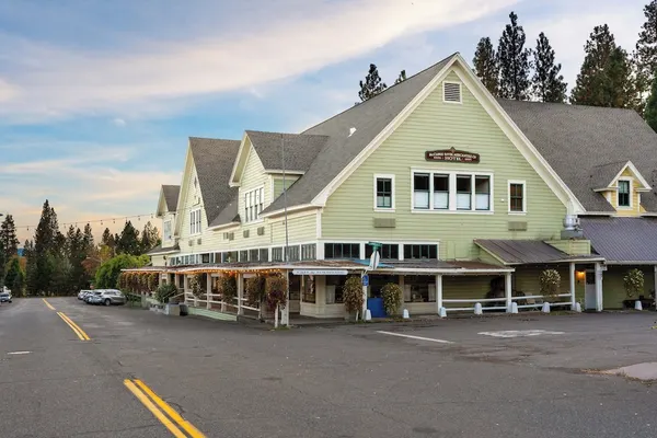 Photo 1 - Mccloud Mercantile Hotel
