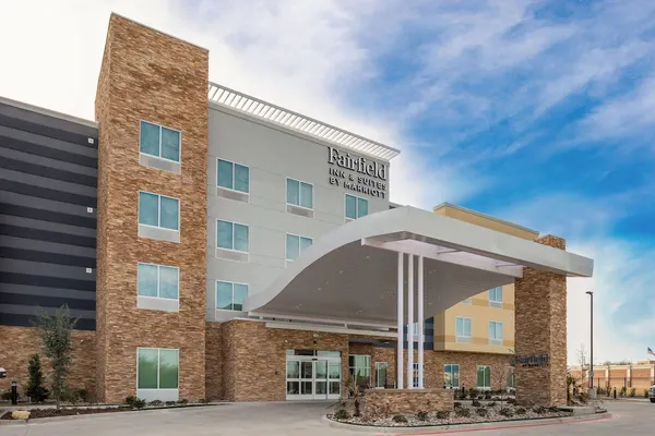 Photo 1 - Fairfield Inn & Suites by Marriott Fort Worth Southwest at Cityview