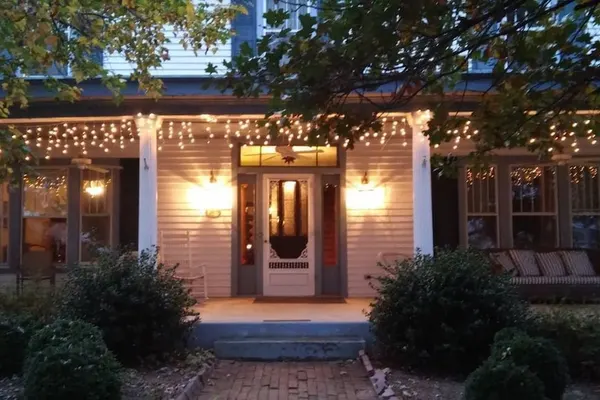 Photo 1 - 7 Bedroom Manor near Appomattox & Lynchburg