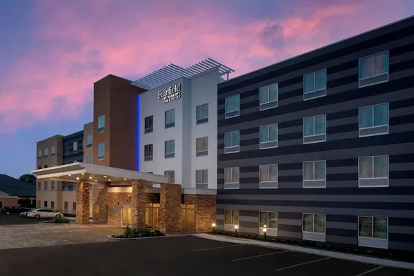 Photo 1 - Fairfield Inn & Suites by Marriott New Orleans Metairie