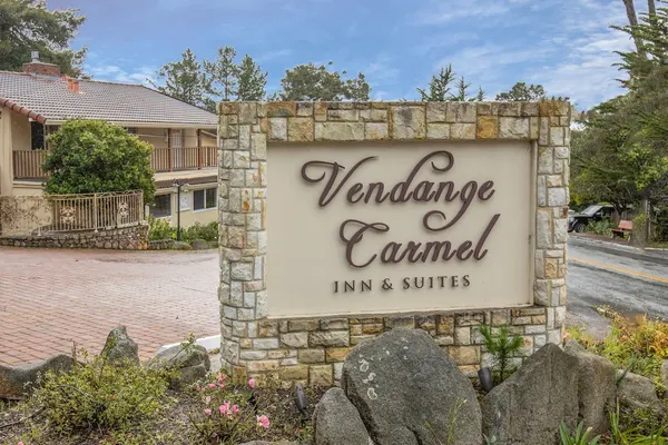 Photo 1 - Vendange Carmel Inn & Suites