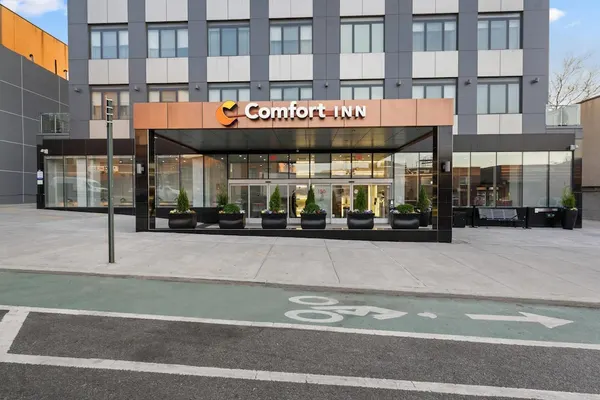 Photo 1 - Comfort Inn Prospect Park - Brooklyn