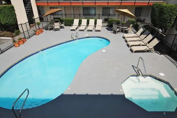 Photo 1 - MorningGlory Inn & Suites