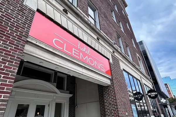 Photo 1 - Hotel Clemons