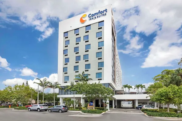 Photo 1 - Comfort Inn & Suites Miami International Airport