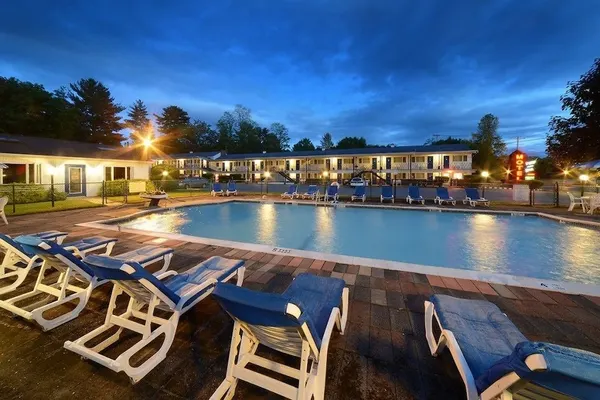 Photo 1 - AC Hotel by Marriott Saratoga Springs