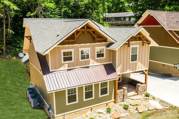 Photo 1 - A Hilltop Hideaway - Four Bedroom Chalet