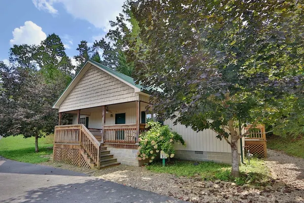 Photo 1 - Cherry Blossom 11 - Three Bedroom Chalet