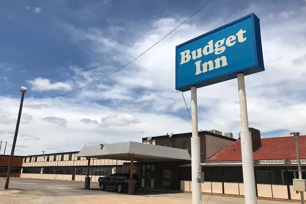 Photo 1 - Budget Inn