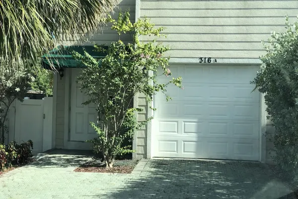 Photo 1 - Condo in Fort Lauderdale