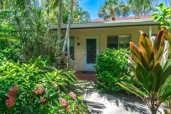 Photo 1 - Tropical Villas of Venice Beach