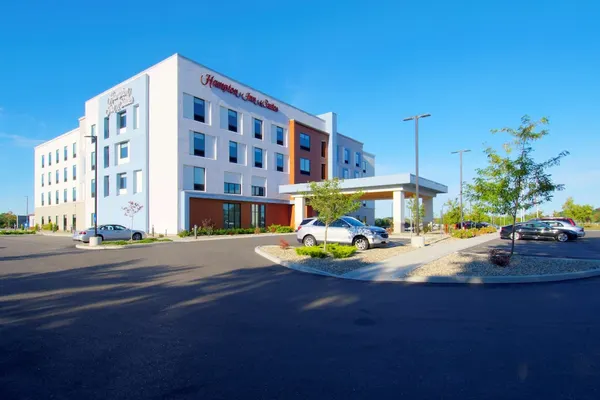 Photo 1 - Hampton Inn & Suites Portland West