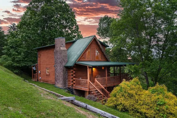 Photo 1 - Mountain Serenity 2 Bedroom Cabin by RedAwning