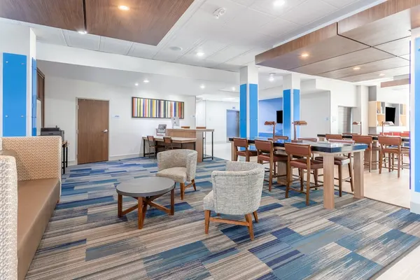 Photo 1 - Holiday Inn Express & Suites Kearney by IHG