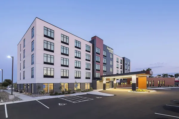 Photo 1 - Fairfield Inn & Suites by Marriott Minneapolis North/Blaine