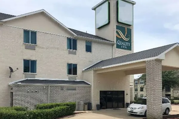 Photo 1 - Quality Inn & Suites Roanoke - Fort Worth North